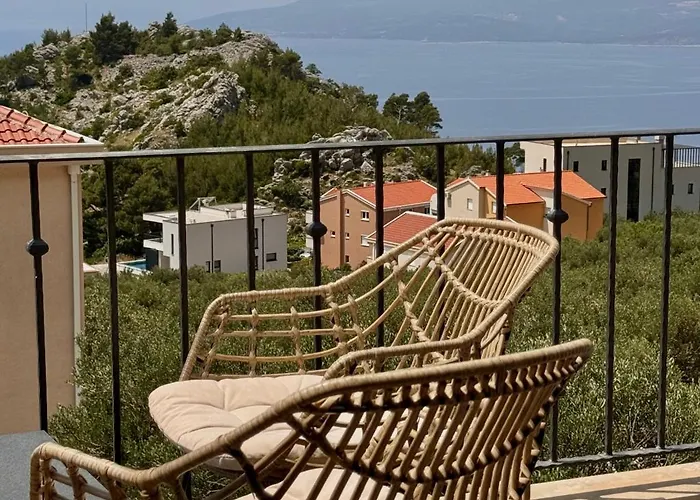Apartment Denis Makarska